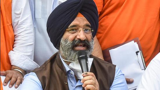 Delhi govt seeks pause on fuel ban for end-of-life vehicles