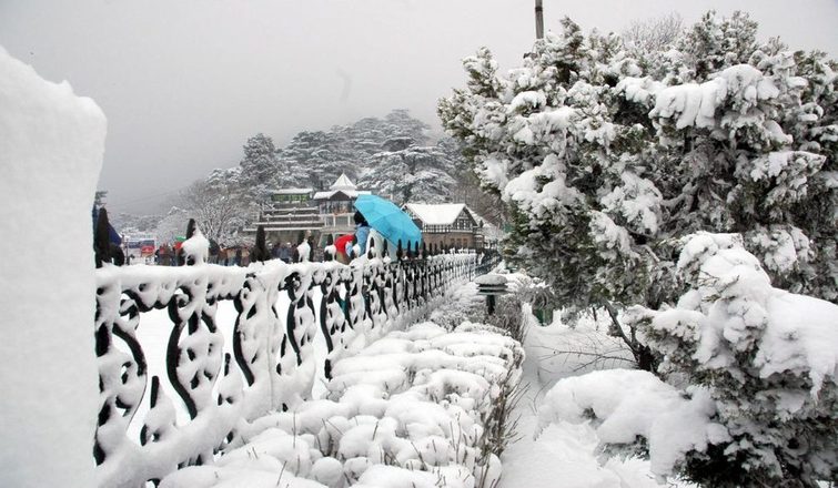 himachalpradeshexperiencesfirstsnowfallofseason