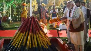 pmmodiparticipatesinlohricelebrationsindelhi