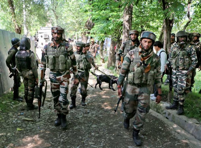 freshfiringbetweenholedupterroristsarmyinjksramban