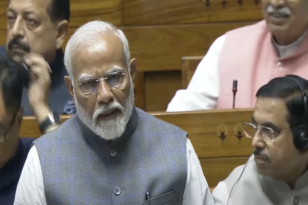 pmmodiintroducesnewministersinloksabha