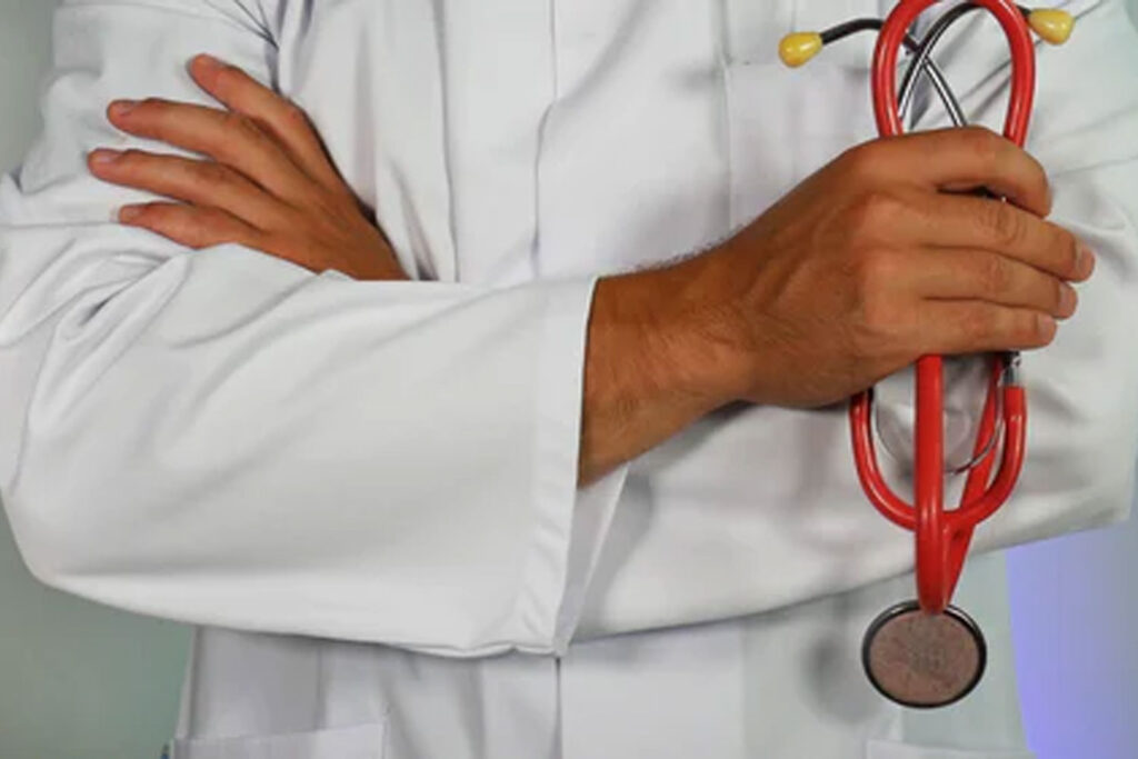 338residentdoctorsinmaharashtratestcovidpositive
