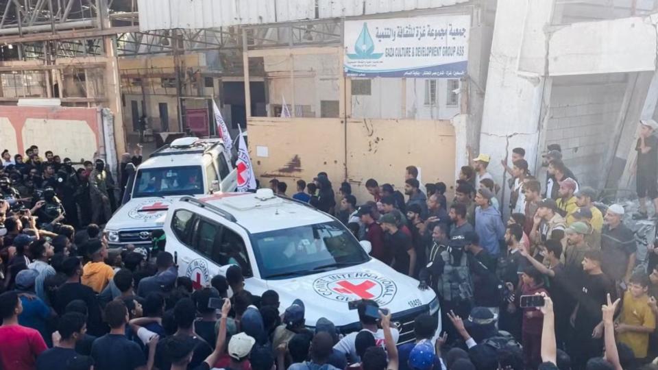 Israel says Hamas hands over first seven hostages to Red Cross 