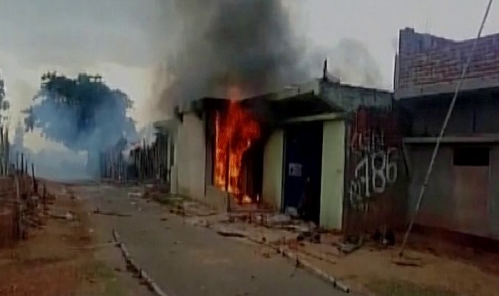 jharkhand:muslimdairyownerbeatenuphousesetonfireonsuspicionofcowslaughter