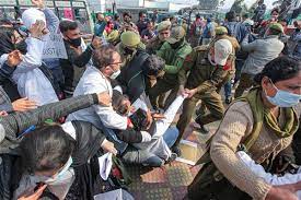 policedetain35dentalsurgeonsprotestingforjobsinjammu