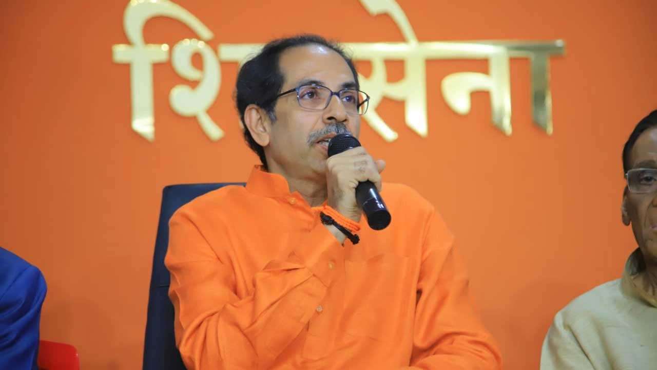 trumpsindiavisitpreparationsshowslavementality:shivsena