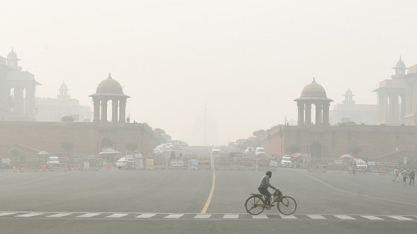 pollutionwoes:delhiharyanashutschools;kejriwalgovttosubmitlockdownplantosconmonday|10points