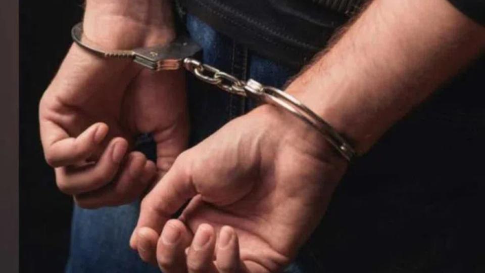 CBI arrests senior railway officer in bribery case