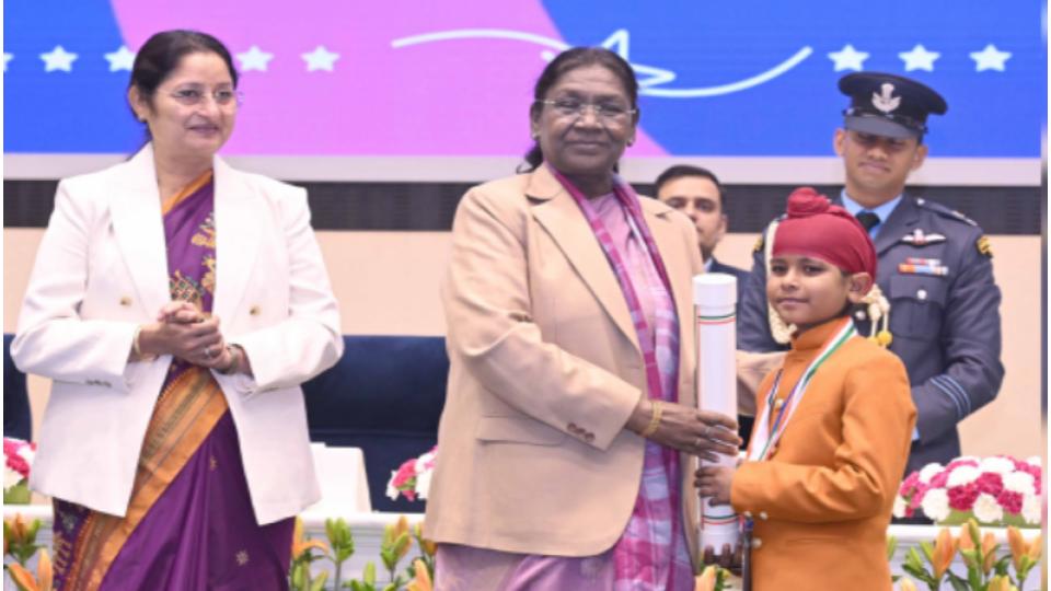 President Murmu Confers Pradhan Mantri Rashtriya Bal Puraskar 