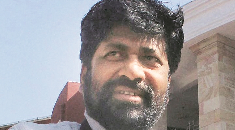 maharashtramlaarrestedforabusingcivicchief