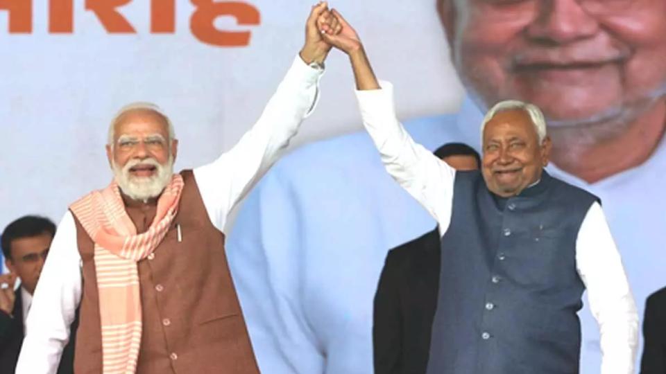 PM Modi congratulates Nitish Kumar on taking oath as Bihar CM