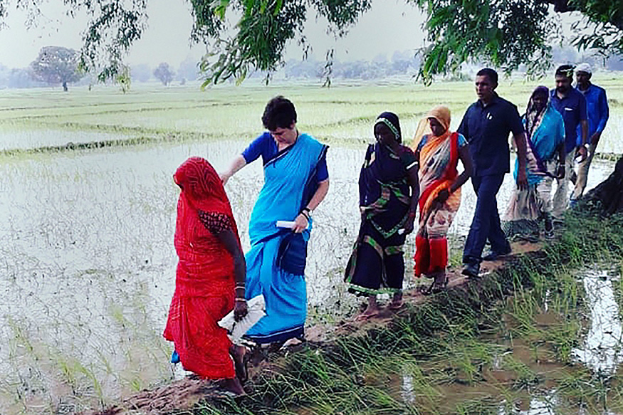 priyankagandhisaidebookedforassaultingjournalistduringcongressleaderssonbhadravisit