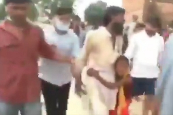 muslimmanthrashedaskedtochantjaishriraminup:clicktowatchvideo