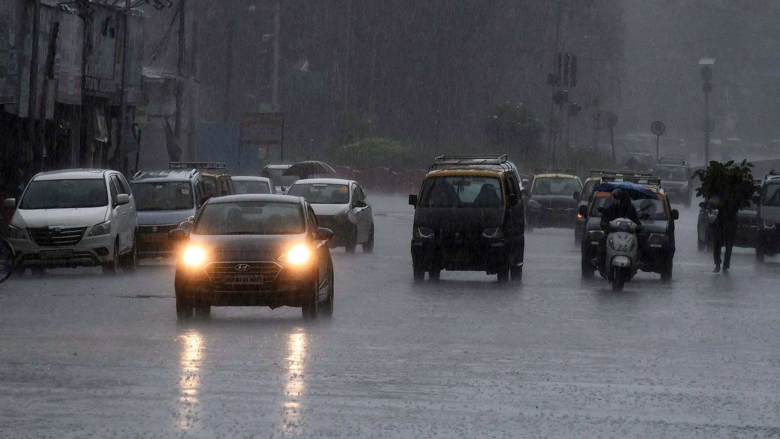 imdpredictsheavyrainfallinnortheaststatestill31staugust