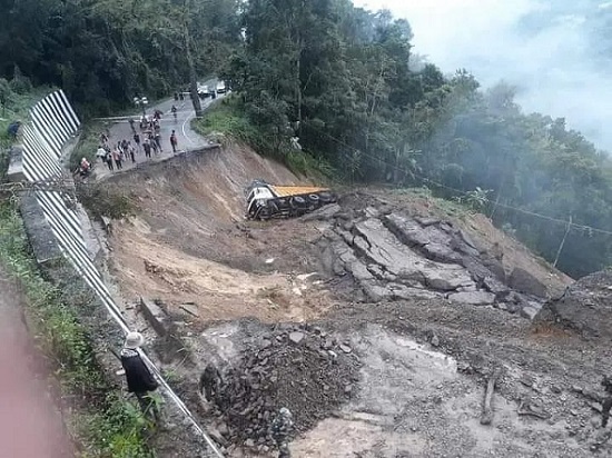  Six killed, dozens missing as massive landslide blocks river