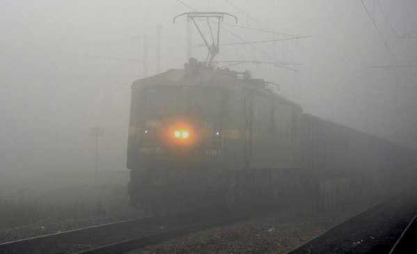 indianrailwaystoinstallaround20thousandgpsbasednavigationfogpassdevicesduringfoggyweathertoensuresmoothrailoperations