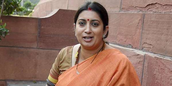 congressmpsinloksabhamisbehavedwithbjpwomenmembers:smritiirani