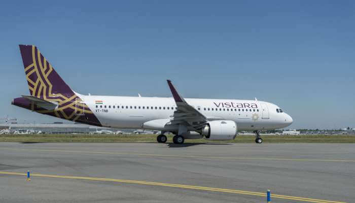 delhibhubaneswarairvistaraflightmakesemergencylandingduetohydraulicfailure