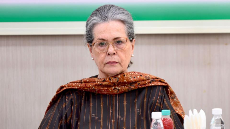 Sonia Gandhi named in voter list before citizenship, alleges complainant
