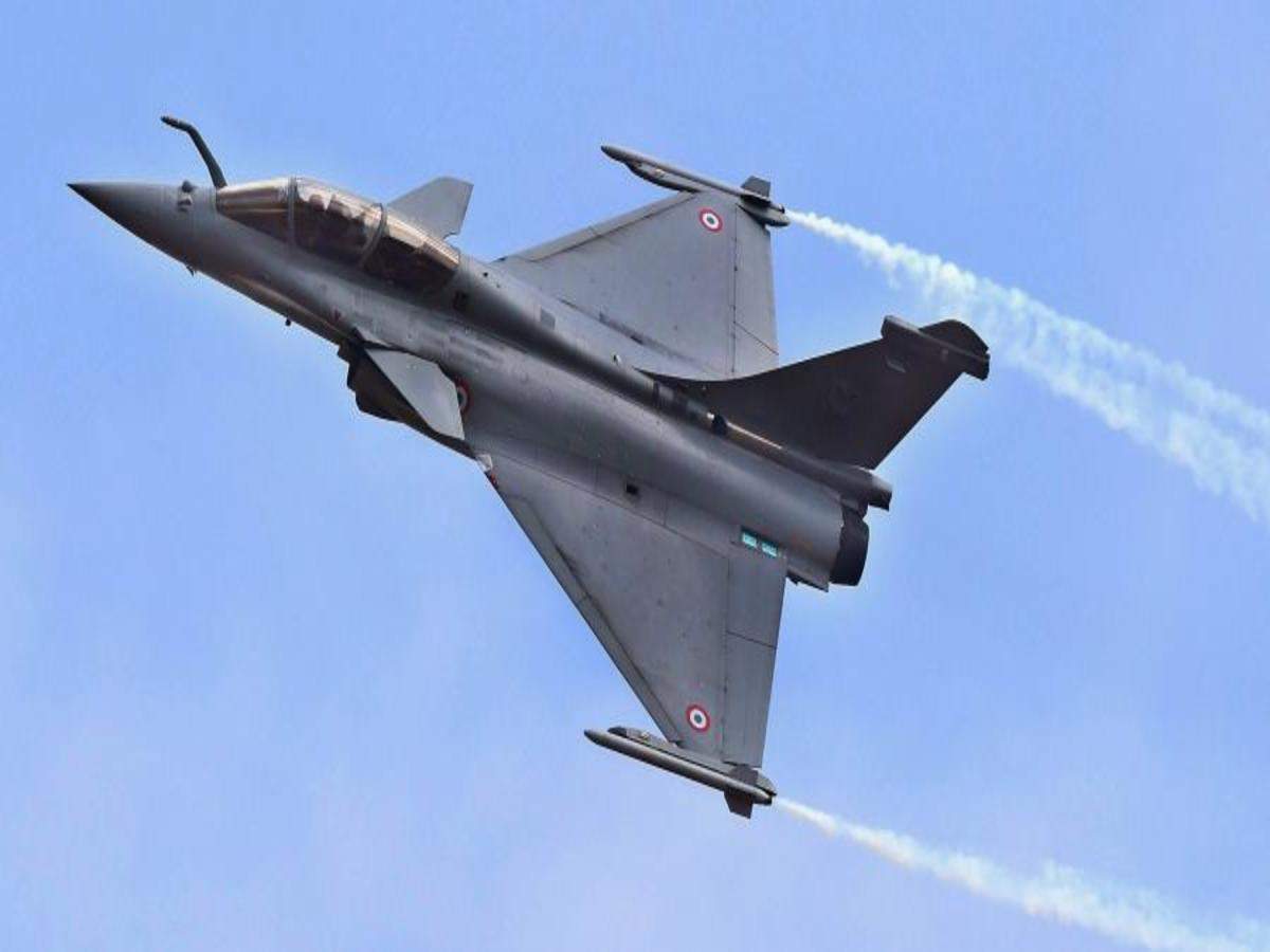 freshbatchofthreerafalefighterjetsarriveinindiafromfrance