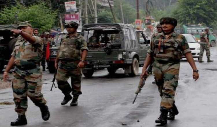 11crpfstatepolicepersonnelinjurediniedblastinjharkhand