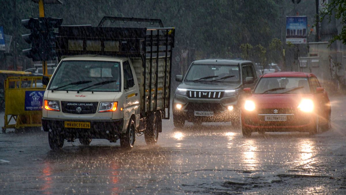 Various districts of Maharashtra experience heavy rainfall