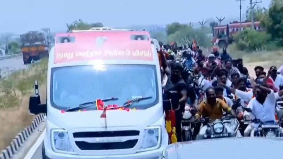 Seven Injured in Bike Collision While Following TVK Vijay’s Convoy