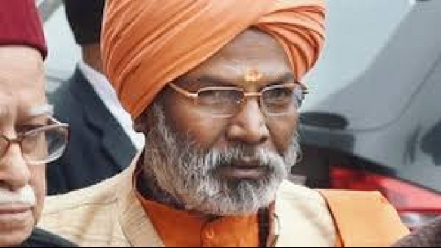 ecissuesnoticetosakshimaharajforremarksonpopulationcontrol