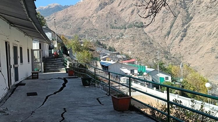 uttarakhandgovtdecidestodemolishunsafebuildingsinjoshimath