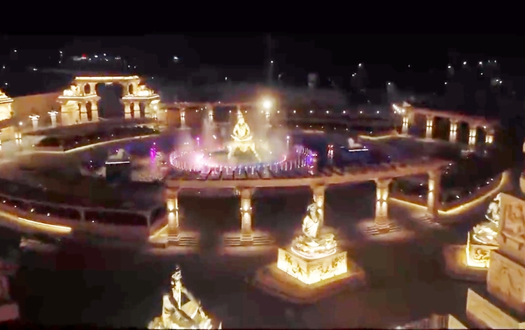firstmondayofsavanlordshankarssawaritotakeoutatmahakaleshwarinujjainandomkareshwarjyotirlingatoday