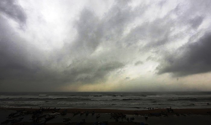 cyclonevardahmayintensifyintheandamanislandtoday