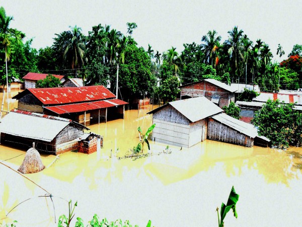 Union govt releases advance of Rs. 324 cr to flood-hit Assam
