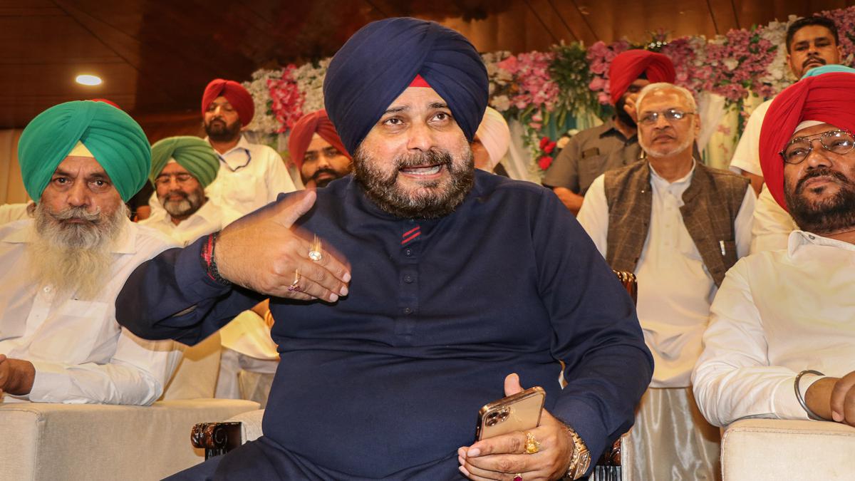 Navjot Singh Sidhu likely to be released from Patiala jail on Apr 1