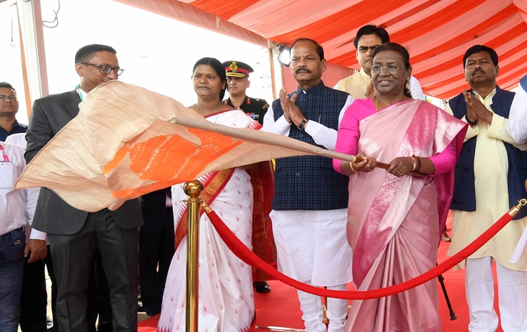 Ports in India need to address infrastructural and operational challenges: President Murmu