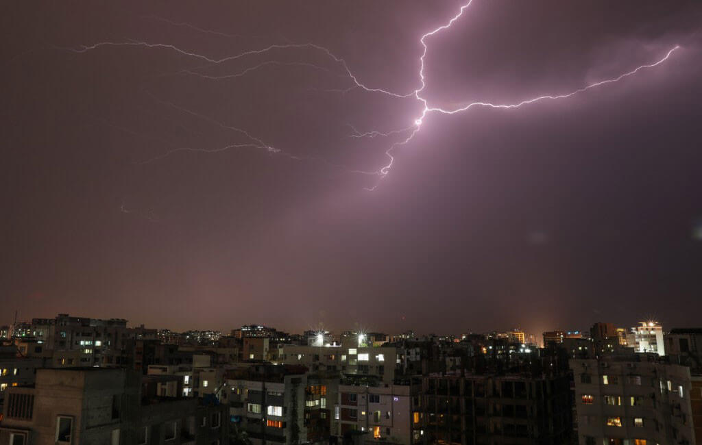 13killedinlightningstrikesinfourdistrictsofbiharcmnitishkumarannouncesexgratia