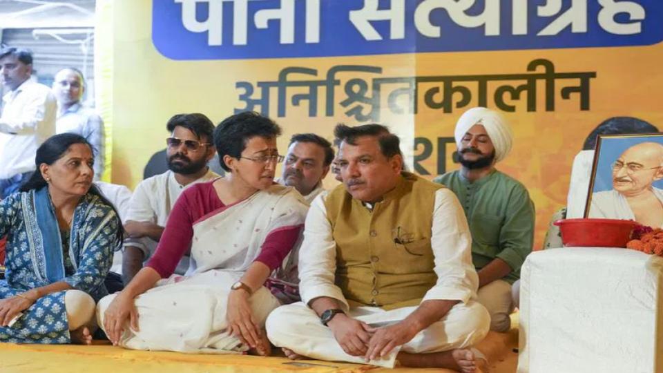 atishigoesonindefinitehungerstrikeasdelhiwatercrisisdeepens