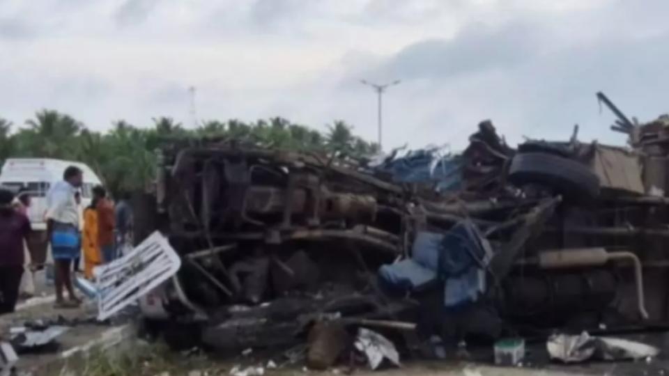 KSRTC Bus Crashes in Bengaluru-Mysuru Expressway, 2 killed