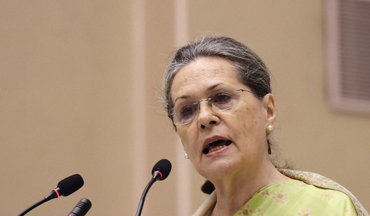 soniagandhi:readytosacrificeeverythingforprotectingcountrysbasicvalues