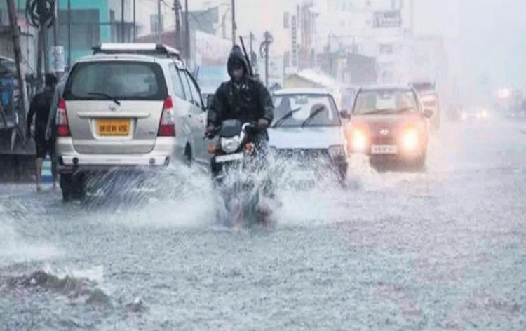 heavyrainfallinandhrapradeshaffectsvehiculartraffic