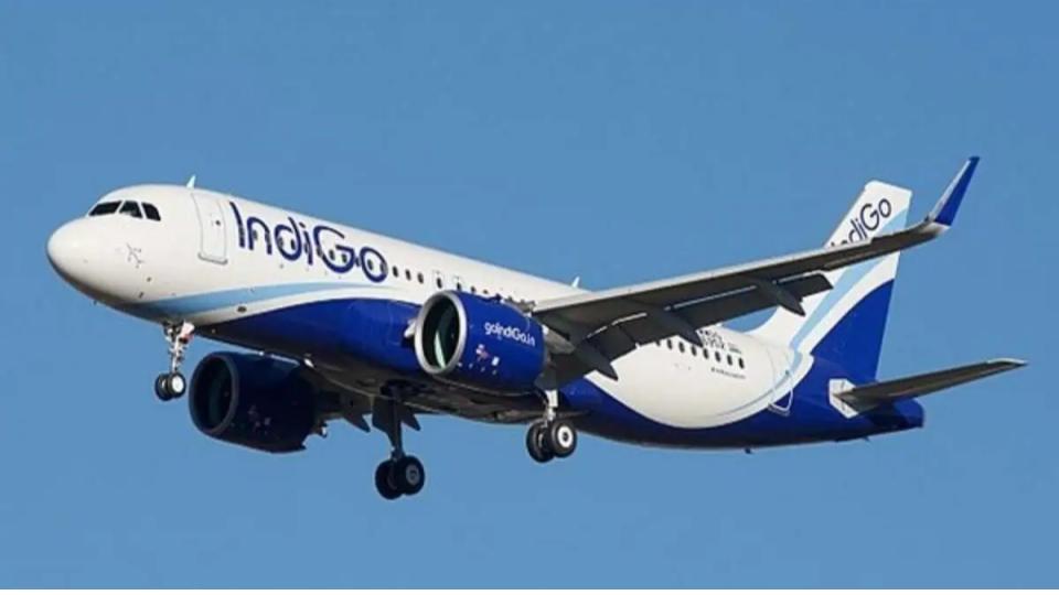 Chaos on IndiGo flight as drunk passenger chants ‘Har Har Mahadev’