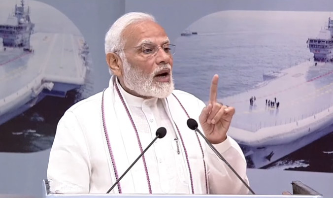 goalofselfrelianceindefencesectoriscrucialfor21stcenturyindia:pmmodi