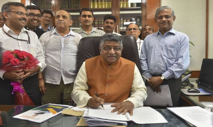telecomspectrumauctiontobeheldthisyear:ravishankarprasad