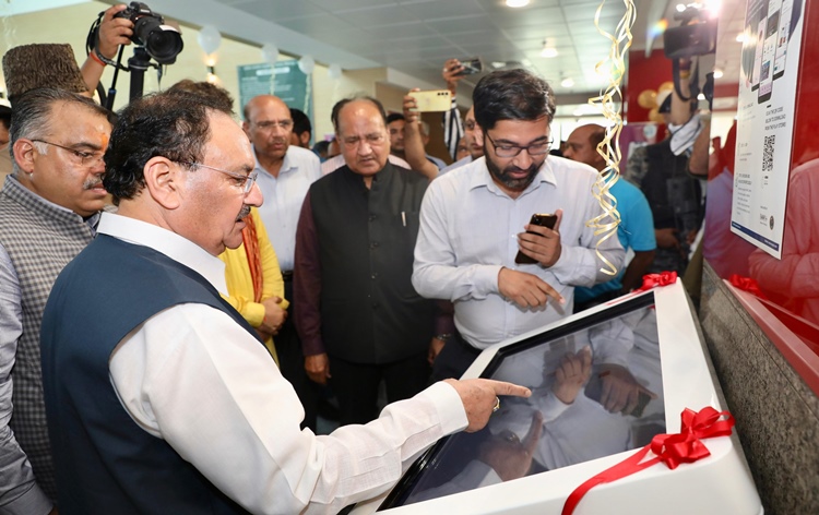 unionhealthministerjpnaddasaysaiimsjammuhasbecomeoneofthebestinstitutionsinthecountry