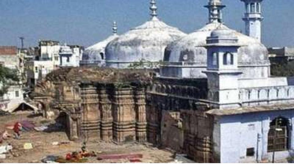 hindusiderequestscourttoallowasitodigpremisesforsurveyingyanvapi