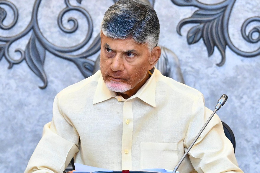 andhrapradeshcmchandrababunaiduholdtalkswithleadersincoworkinggccsandhightechdevelopment
