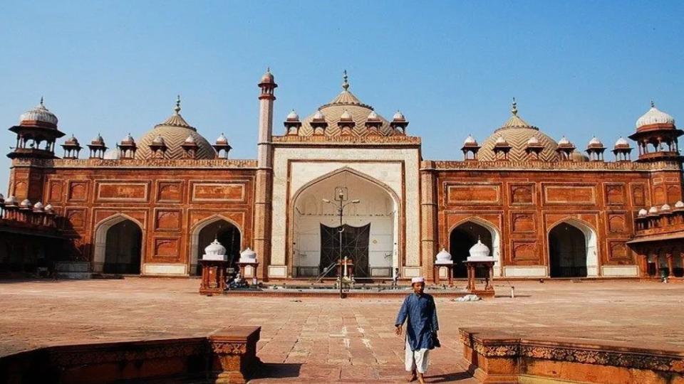 agracourtrejectsmuslimside’spleaincaseagainstjamamasjid