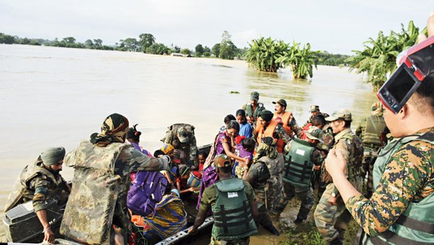 heavyrain:assamriflesarmyrescuestrandedpeopleinnagaland