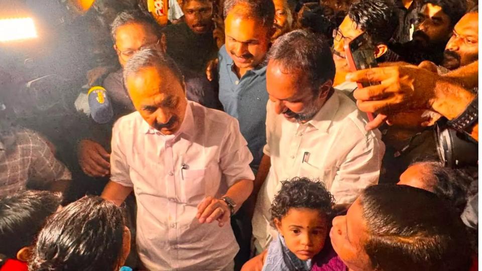 Kerala CM Visits Flood-Hit Areas, Announces Resilience Plan
