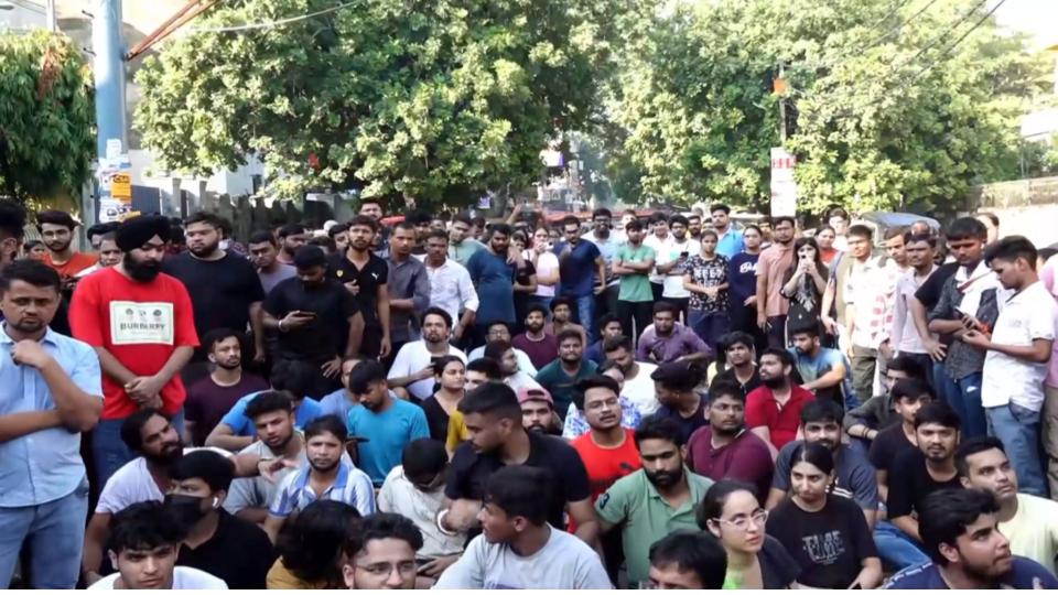 studentsprotestaftercoachingcentrebasementfloodingclaims3livesindelhi