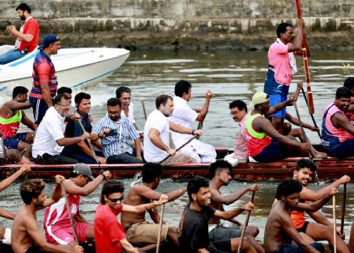 rahulgandhiemulatesgreatgrandfatherjumpsintosnakeboat